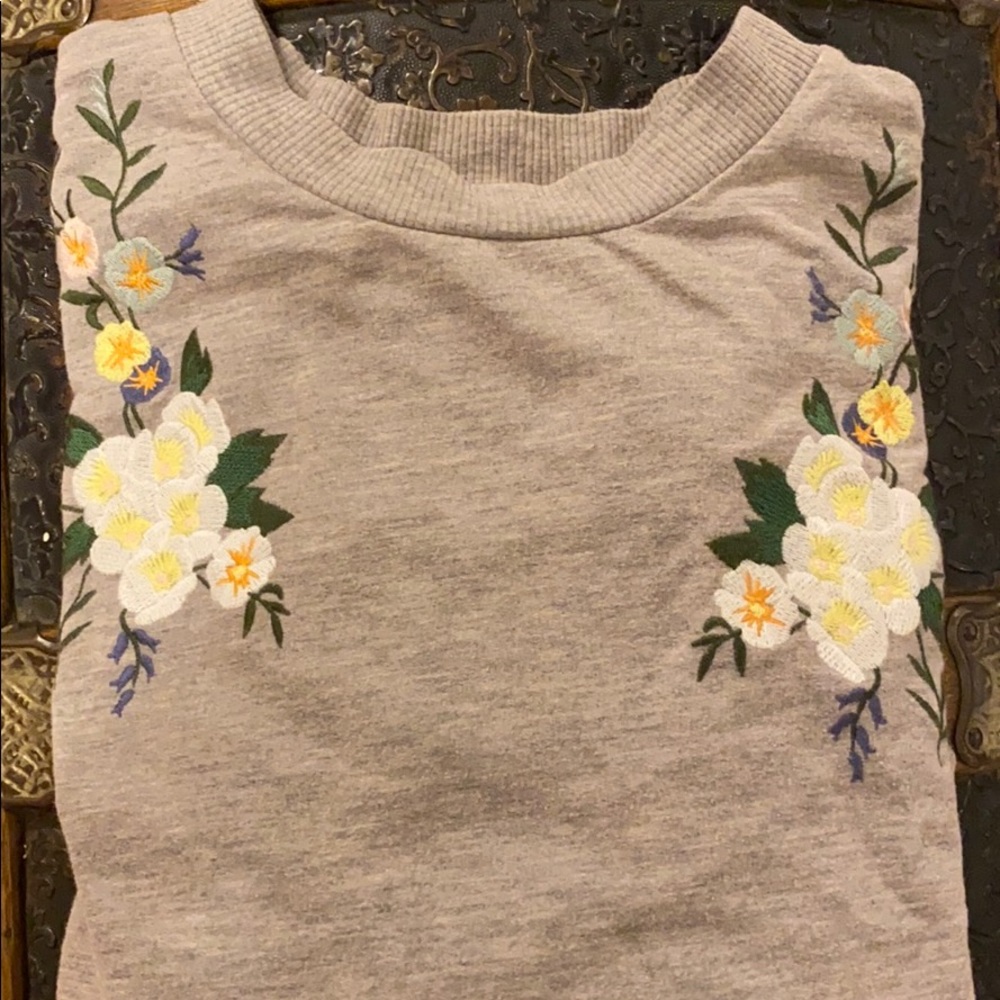 embroidered crewneck!